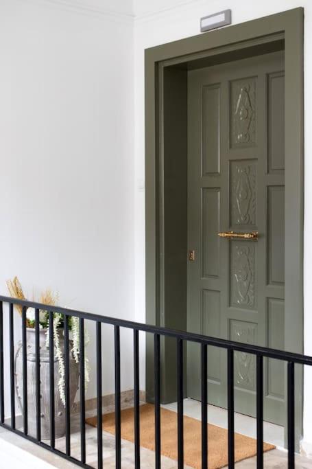 Queen'S Stone Legend, Royal Living By Acropolis Athen Exterior foto